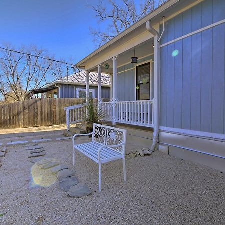 Texas Home With Backyard Oasis, Walk To Main St 弗雷德里克斯堡 外观 照片